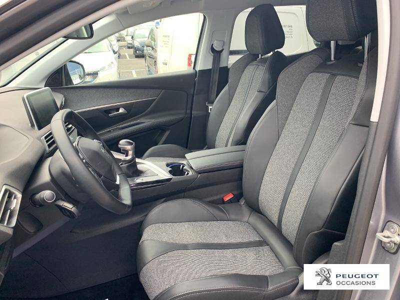 Vente véhicule occasion  peugeot 3008  1.5 BlueHDi 130ch E6.c Allure S&S aux alentours de Montarnaud