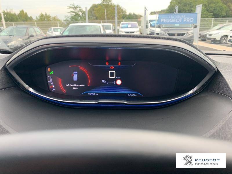 Vente véhicule occasion  peugeot 3008  1.5 BlueHDi 130ch E6.c Allure S&S aux alentours de Lodève