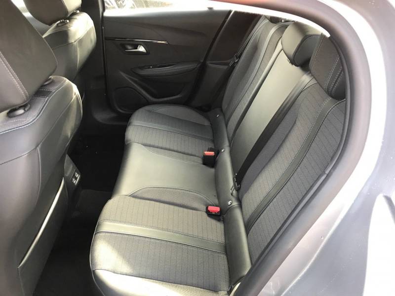 PEUGEOT 208 1.2 PureTech 100ch S&S Allure EAT8