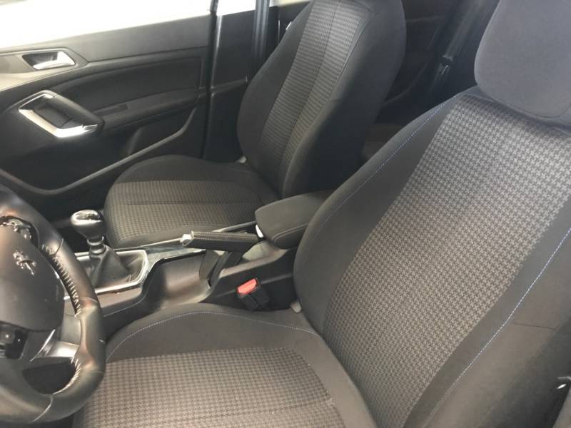 PEUGEOT 308 1.2 PureTech 110ch E6.3 S&S Style