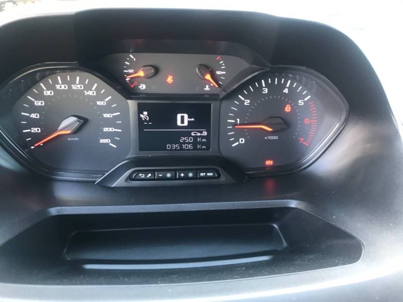 PEUGEOT Partner Standard 1000kg BlueHDi 100ch S&S BVM5 Grip Control