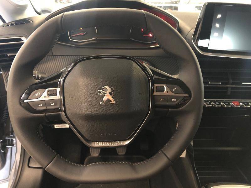 208 1.2 PureTech 75ch S&S Style à Gignac proche de Clermont l'hérault