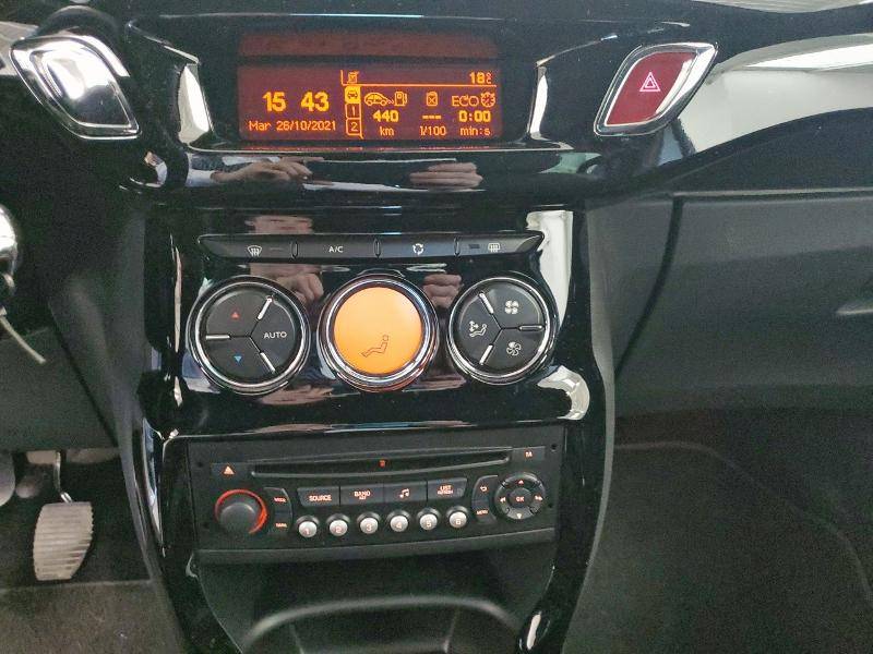 Vente voiture d'occasion DS 3 e-HDi 90ch So Chic Diesel faible kilométrage Gignac