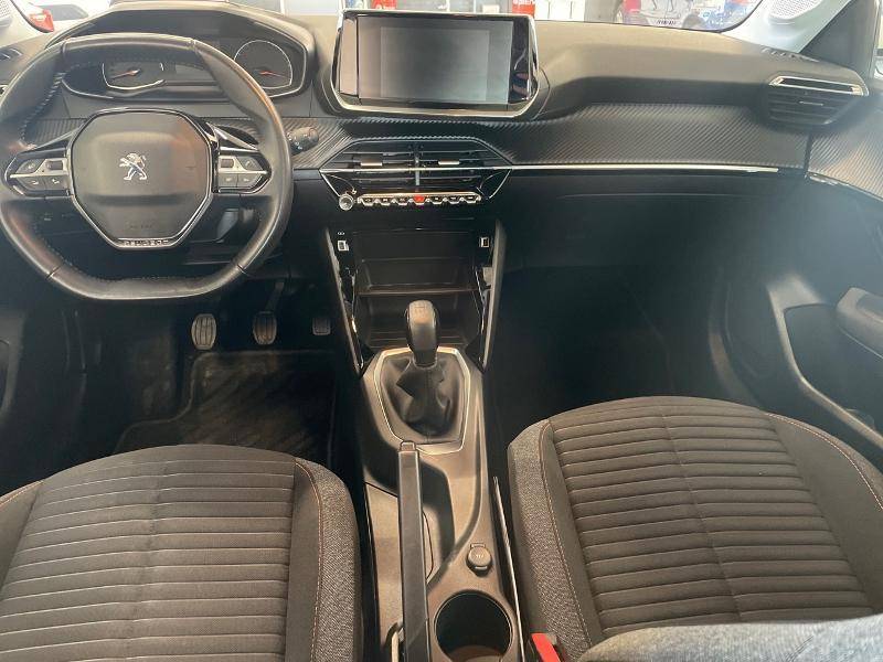 Vente 208 PureTech  Active Business à faible kilométrage aux alentours de Tressan