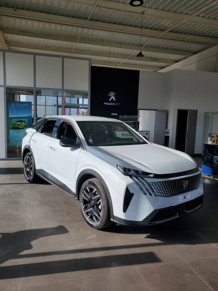 Nouveau 3008 en exposition dans votre agence Peugeot Gignac