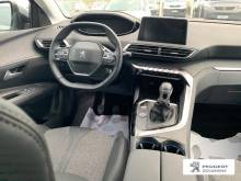 Vente véhicule occasion  peugeot 3008  1.5 BlueHDi 130ch E6.c Allure S&S aux alentours de Ceyras